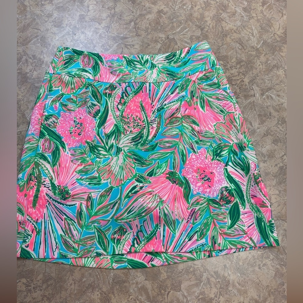 Lilly Pulitzer Jonas Skort Floral Pink and Green Women's Skirt Size 2